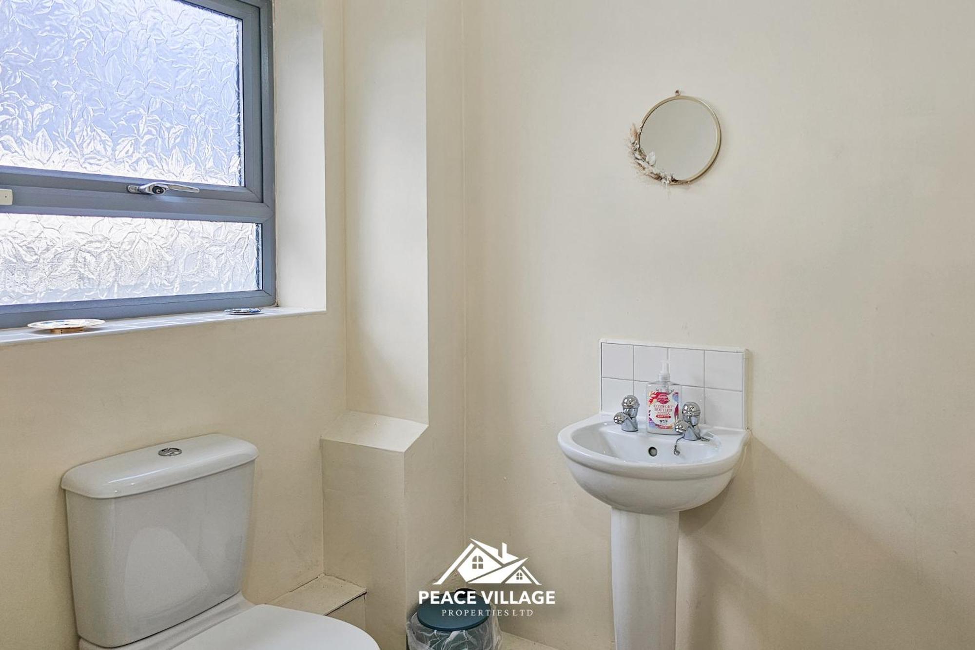 Holiday home Ashton Co-living - Private Self-cater Manchester